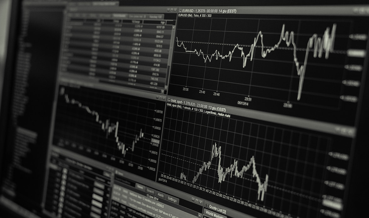 Tables with Economic Projections and Charts 